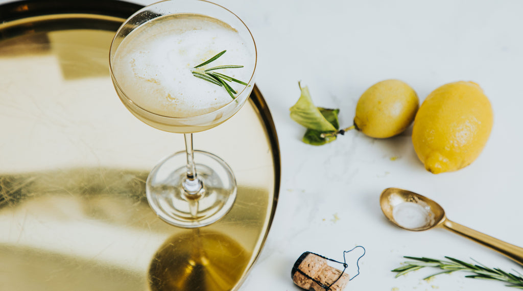 Lemon Spark non-alcoholic cocktail with Wild Life Botanicals Nude sparkling wine